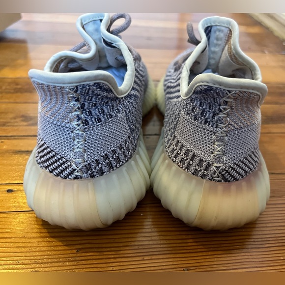 YEEZY BOOST 350 V2 Sz. 5 1/2 Mens 7 Women’s 100% Authentic - Picture 6 of 12